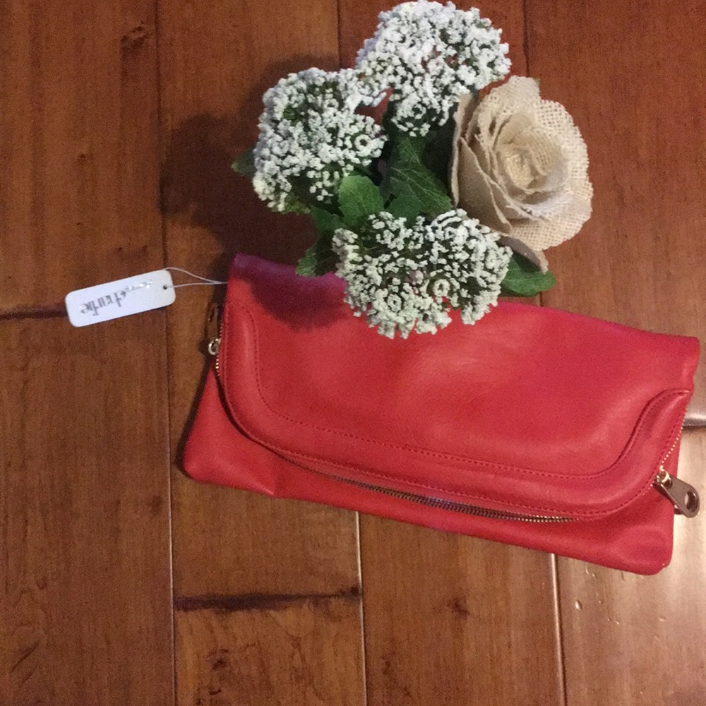🥰Charming Charlie clutch red purse